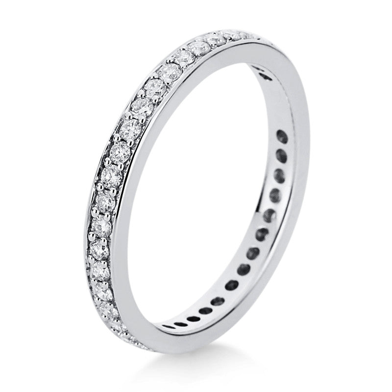 Ring aus 750/-18 Karat Weißgold mit 40 Diamanten 0