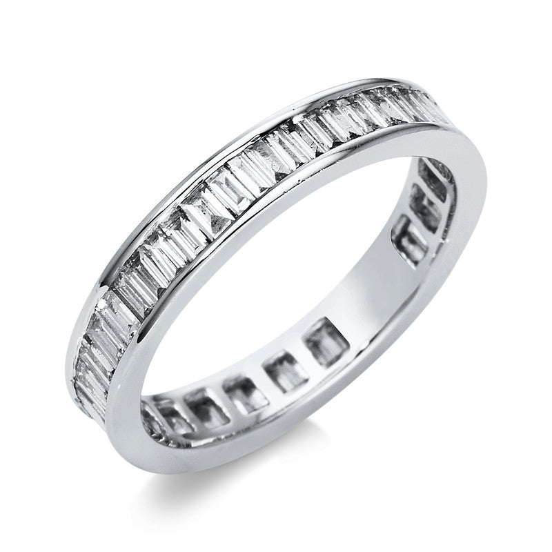 Ring    aus 750/-18 Karat Weißgold mit 52 Diamanten 1