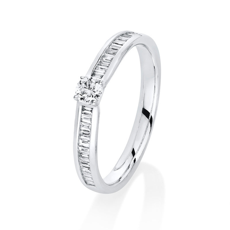 Ring    aus 750/-18 Karat Weißgold mit 21 Diamanten 0