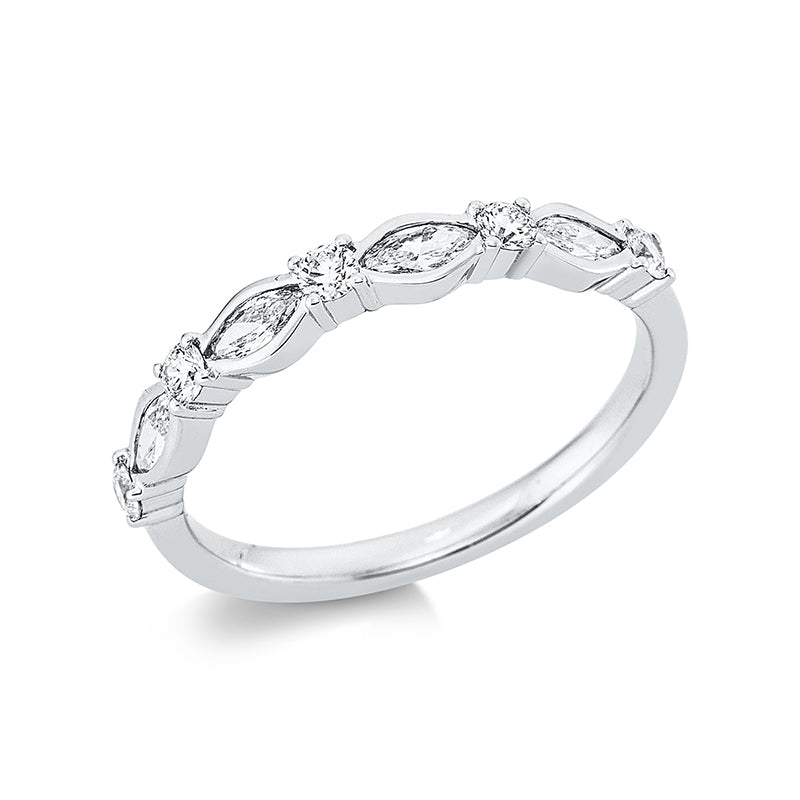 Ring    aus 750/-18 Karat Weißgold mit 9 Diamanten 0