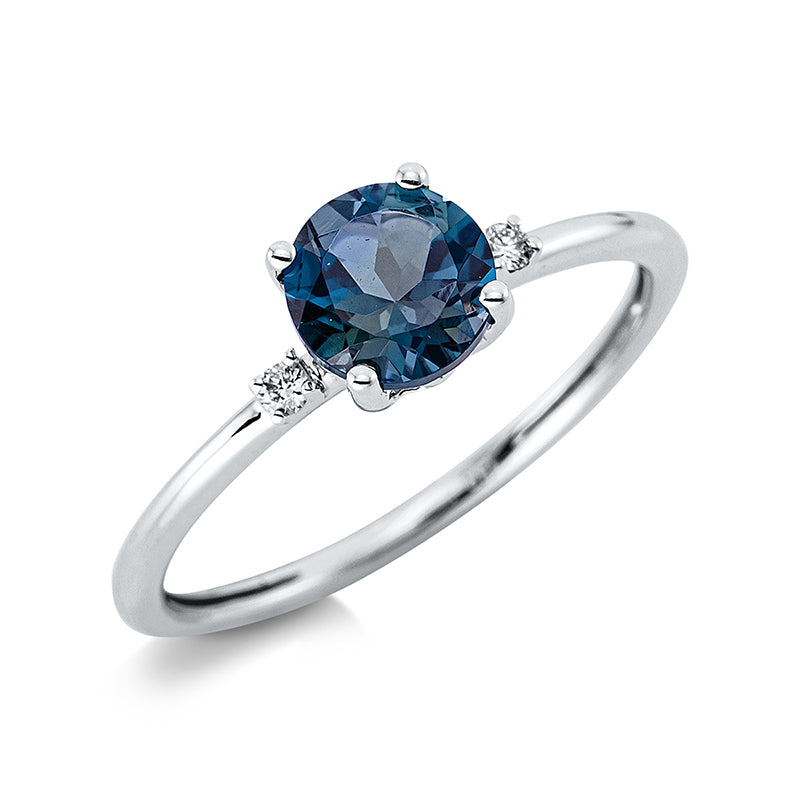 Ring mit Topas  aus 750/-18 Karat Weißgold mit 2 Diamanten 0