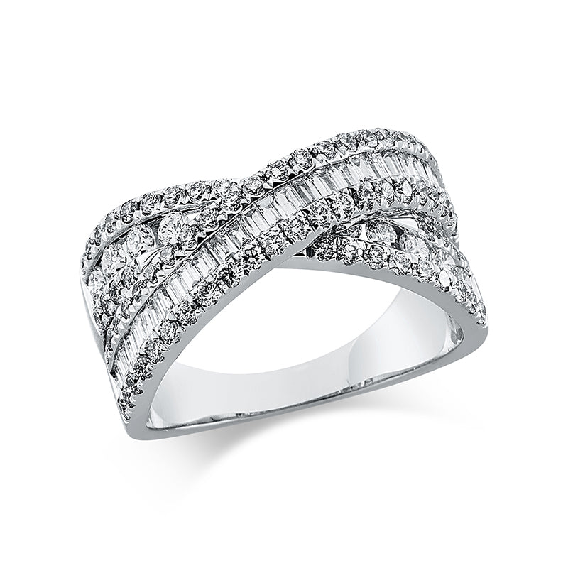 Ring    aus 750/-18 Karat Weißgold mit 107 Diamanten 1