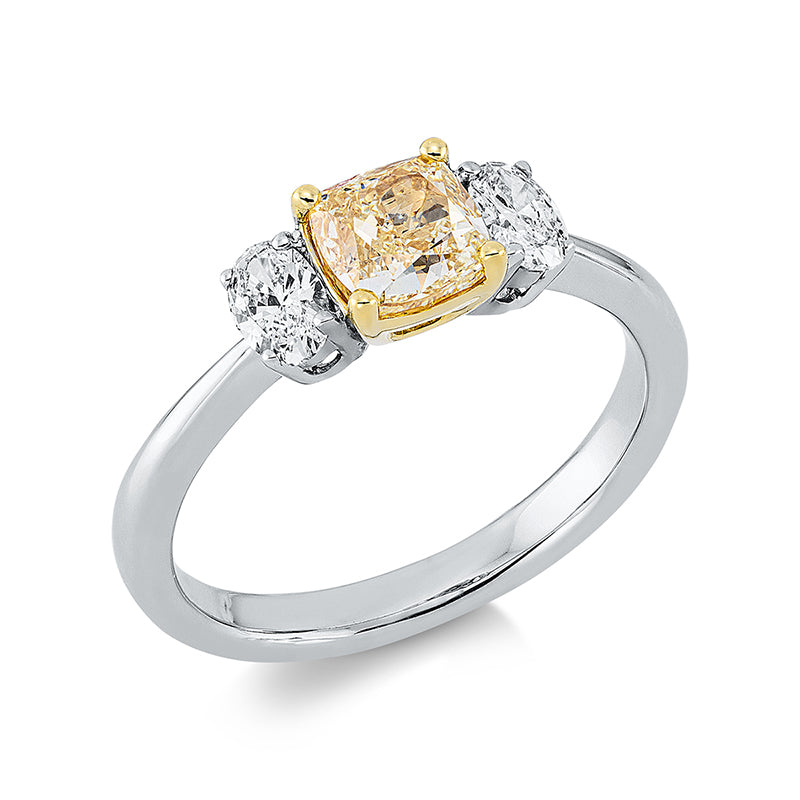 Ring    aus 750/-18 Karat Weißgold / Gelbgold mit 3 Diamanten 1