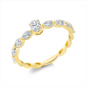 Ring    aus 750/-18 Karat Gelbgold mit 9 Diamanten 0