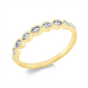 Ring    aus 750/-18 Karat Gelbgold mit 9 Diamanten 0