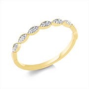 Ring    aus 750/-18 Karat Gelbgold mit 7 Diamanten 0