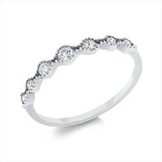 Ring    aus 750/-18 Karat Weißgold mit 7 Diamanten 0