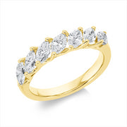 Ring    aus 750/-18 Karat Gelbgold mit 7 Diamanten 1