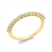 Ring    aus 750/-18 Karat Gelbgold mit 13 Diamanten 0