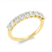 Ring    aus 750/-18 Karat Gelbgold mit 9 Diamanten 1