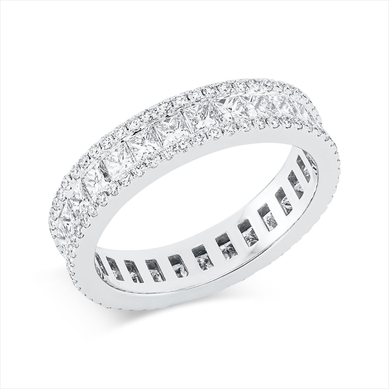 Ring    aus 750/-18 Karat Weißgold mit 141 Diamanten 2