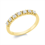 Ring    aus 750/-18 Karat Gelbgold mit 7 Diamanten 0