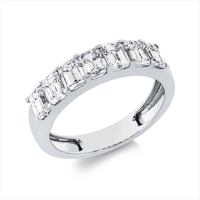 Ring    aus 750/-18 Karat Weißgold mit 7 Diamanten 2