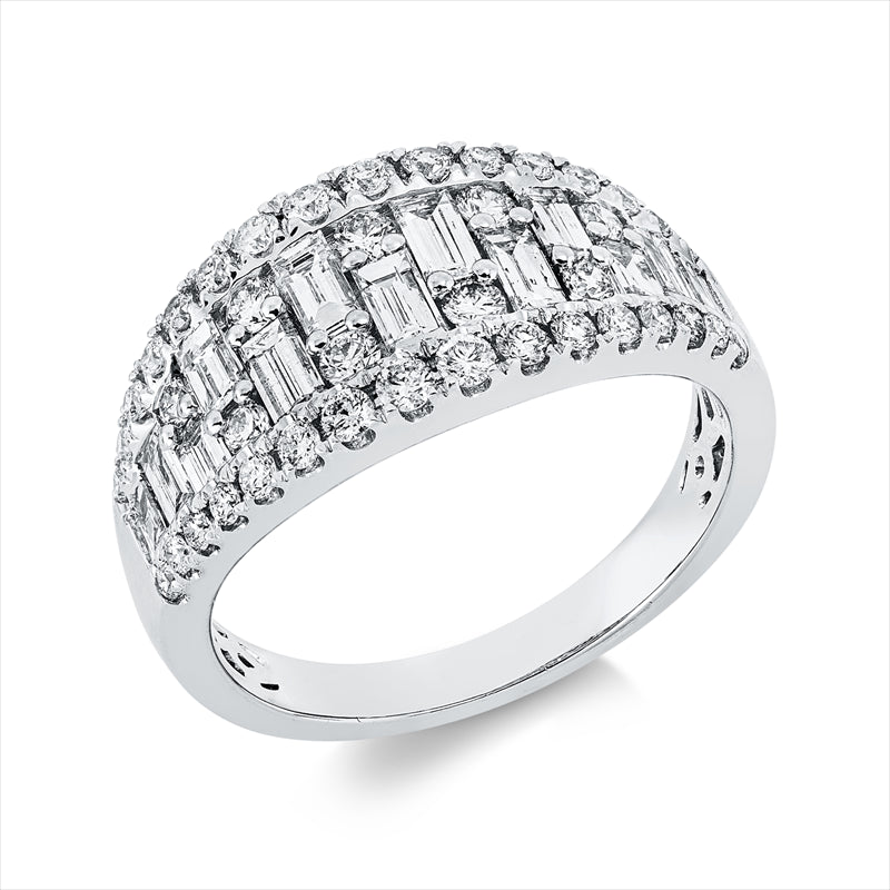 Ring    aus 750/-18 Karat Weißgold mit 54 Diamanten 1