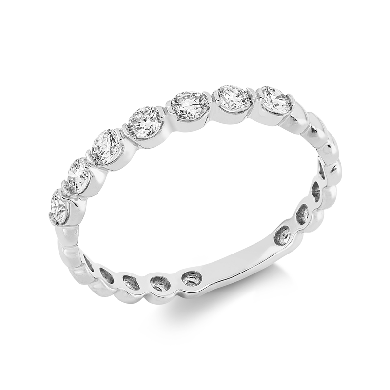 Ring    aus 750/-18 Karat Weißgold mit 7 Diamanten 0