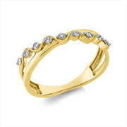 Ring    aus 750/-18 Karat Gelbgold mit 9 Diamanten 0