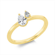 Ring    aus 750/-18 Karat Gelbgold mit 2 Diamanten 0