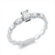 Ring    aus 750/-18 Karat Weißgold mit 5 Diamanten 0