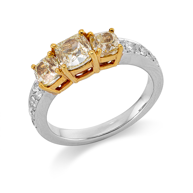 Ring    aus 750/-18 Karat Weißgold / Gelbgold mit 11 Diamanten 2
