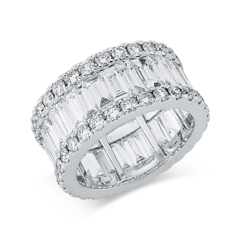 Ring    aus 750/-18 Karat Weißgold mit 86 Diamanten 6
