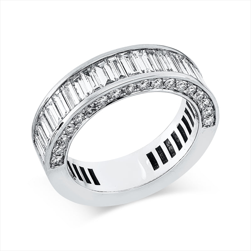 Ring    aus 750/-18 Karat Weißgold mit 60 Diamanten 2