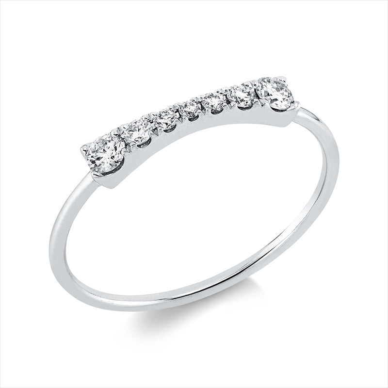 Ring    aus 750/-18 Karat Weißgold mit 7 Diamanten 0