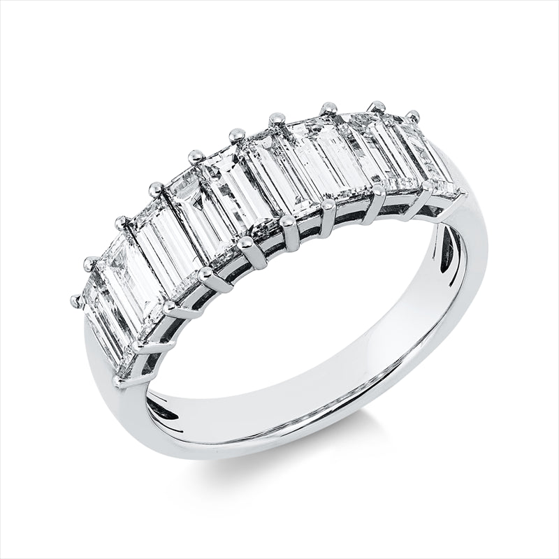 Ring    aus 750/-18 Karat Weißgold mit 9 Diamanten 1