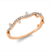 Ring    aus 585/-14 Karat Rotgold mit 32 Diamanten 0