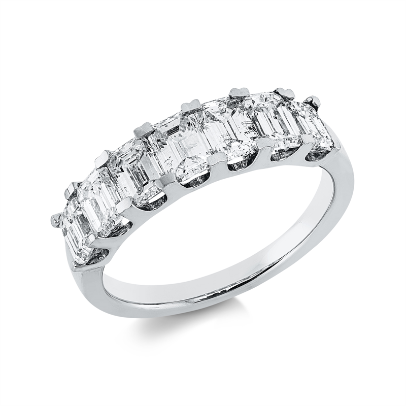 Ring    aus 750/-18 Karat Weißgold mit 7 Diamanten 2