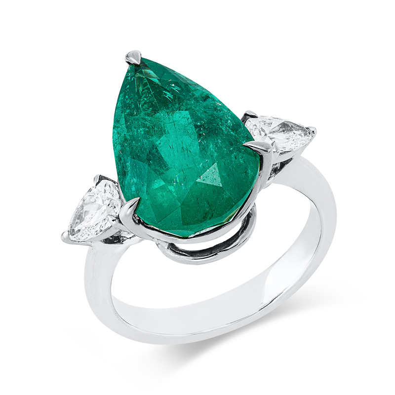 Ring mit Smaragd  aus 750/-18 Karat Weißgold / Gelbgold mit 2 Diamanten 0