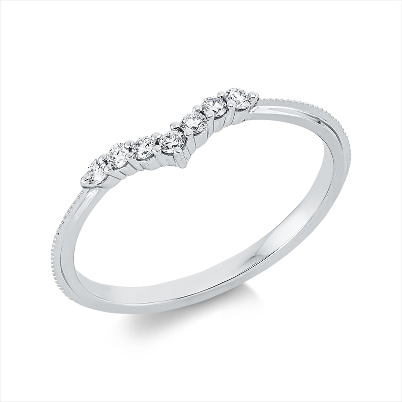 Ring    aus 750/-18 Karat Weißgold mit 7 Diamanten 0