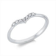 Ring    aus 750/-18 Karat Weißgold mit 7 Diamanten 0