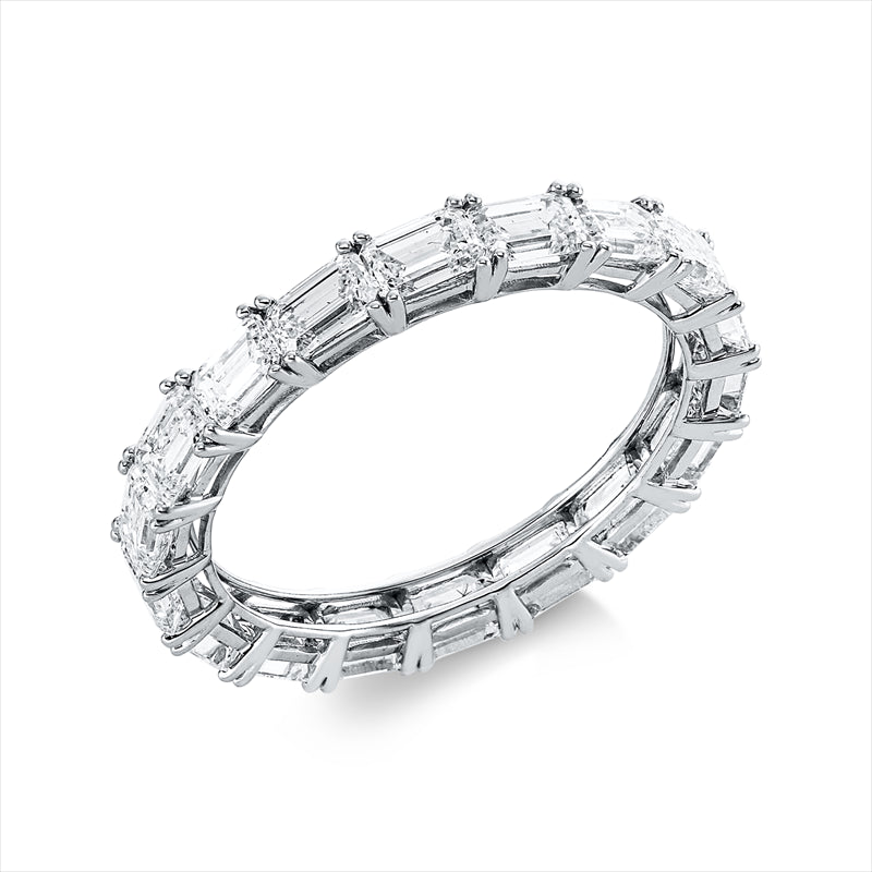 Ring    aus 750/-18 Karat Weißgold mit 18 Diamanten 3 ct