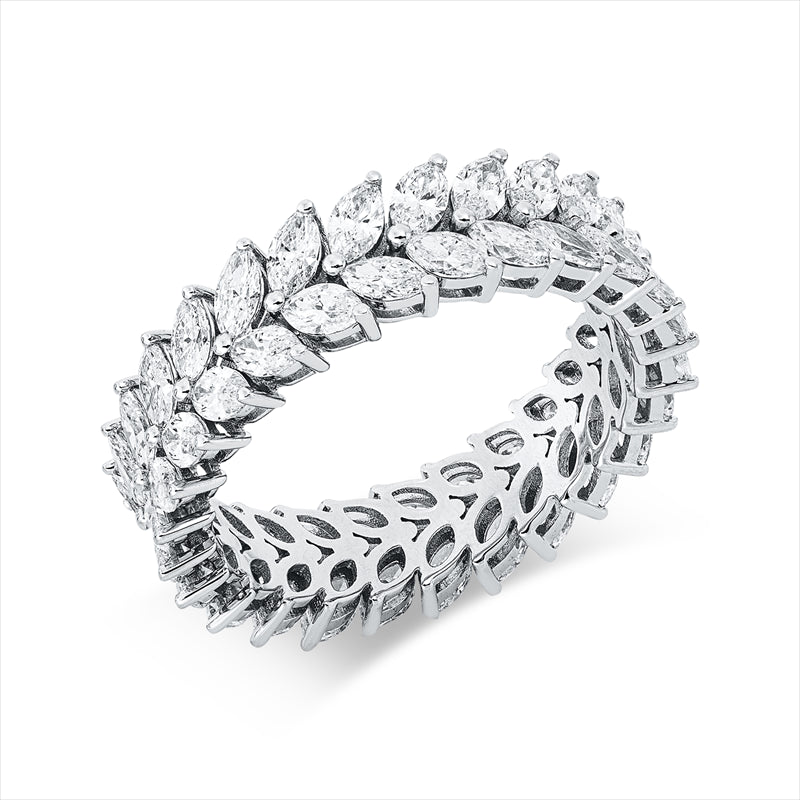 Ring    aus 750/-18 Karat Weißgold mit 52 Diamanten 2