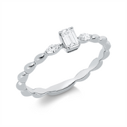 Ring    aus 750/-18 Karat Weißgold mit 3 Diamanten 0