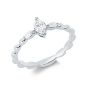 Ring    aus 750/-18 Karat Weißgold mit 3 Diamanten 0