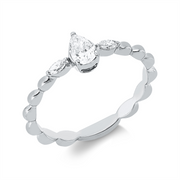 Ring    aus 750/-18 Karat Weißgold mit 3 Diamanten 0