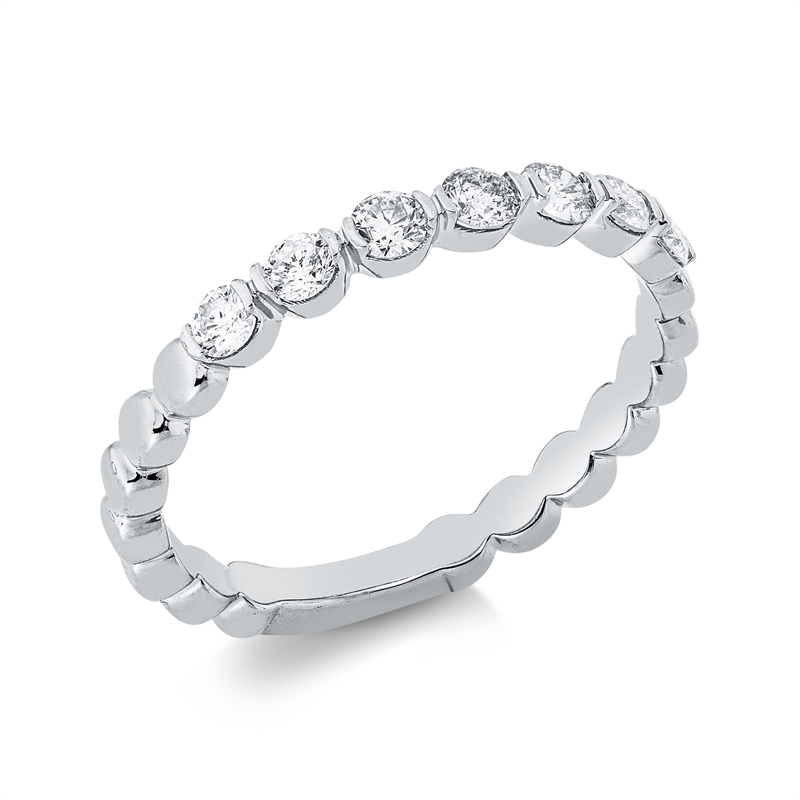 Ring    aus 750/-18 Karat Weißgold mit 7 Diamanten 0