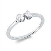 Ring    aus 750/-18 Karat Weißgold mit 2 Diamanten 0