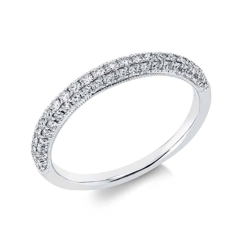 Ring    aus 750/-18 Karat Weißgold mit 67 Diamanten 0