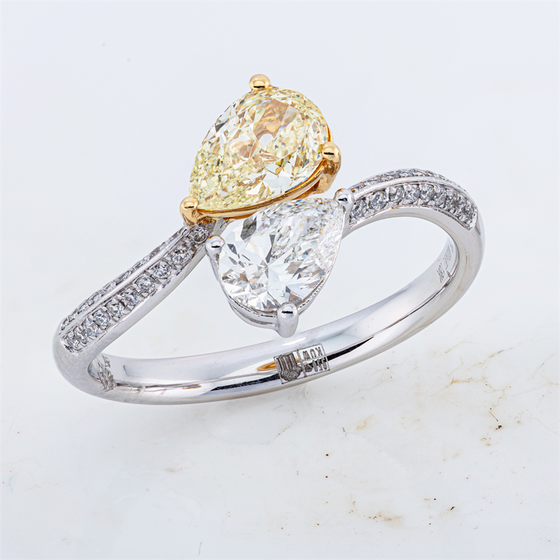 Ring    aus 950/-Platin Gelbgold Platin 950 mit 40 Diamanten 1