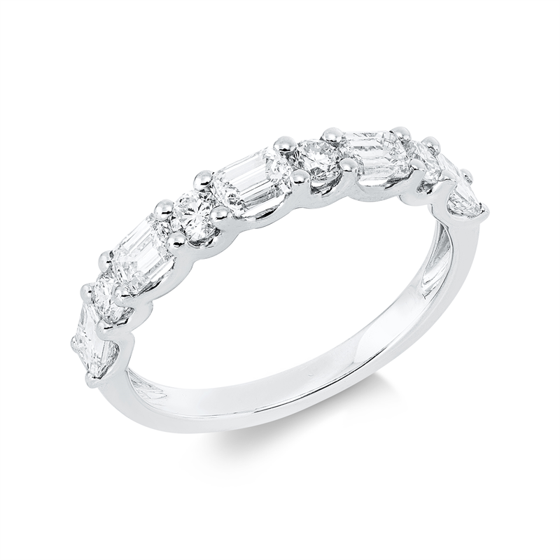 Ring    aus 750/-18 Karat Weißgold mit 9 Diamanten 1