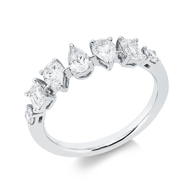 Ring    aus 750/-18 Karat Weißgold mit 7 Diamanten 1