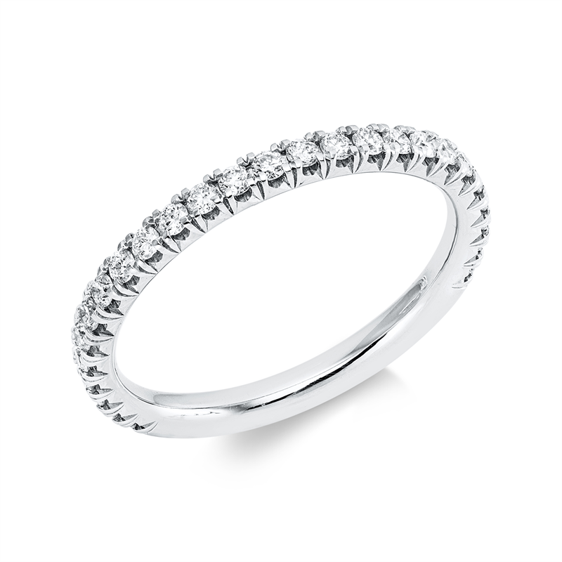 Ring    aus 750/-18 Karat Weißgold mit 24 Diamanten 0