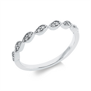 Ring    aus 750/-18 Karat Weißgold mit 14 Diamanten 0