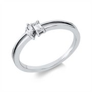 Ring    aus 750/-18 Karat Weißgold mit 2 Diamanten 0