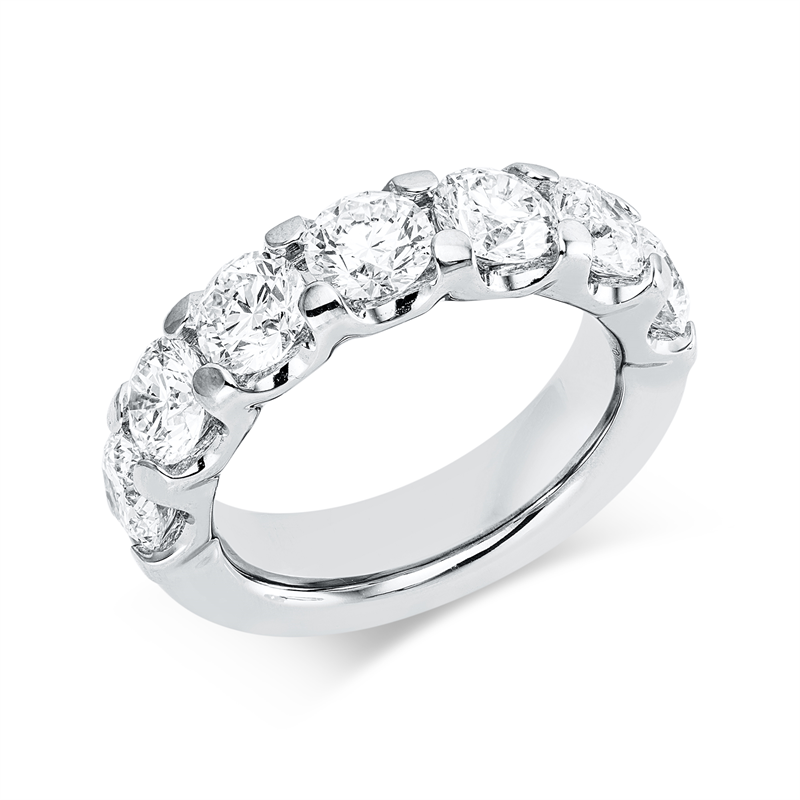 Ring    aus 750/-18 Karat Weißgold mit 7 Diamanten 3