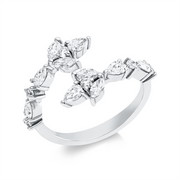 Ring    aus 750/-18 Karat Weißgold mit 16 Diamanten 1