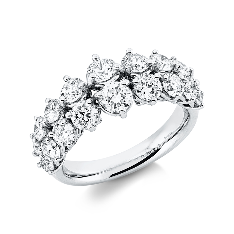 Ring    aus 750/-18 Karat Weißgold mit 18 Diamanten 2
