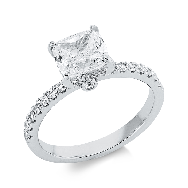 Ring    aus 750/-18 Karat Weißgold mit 35 Diamanten 1
